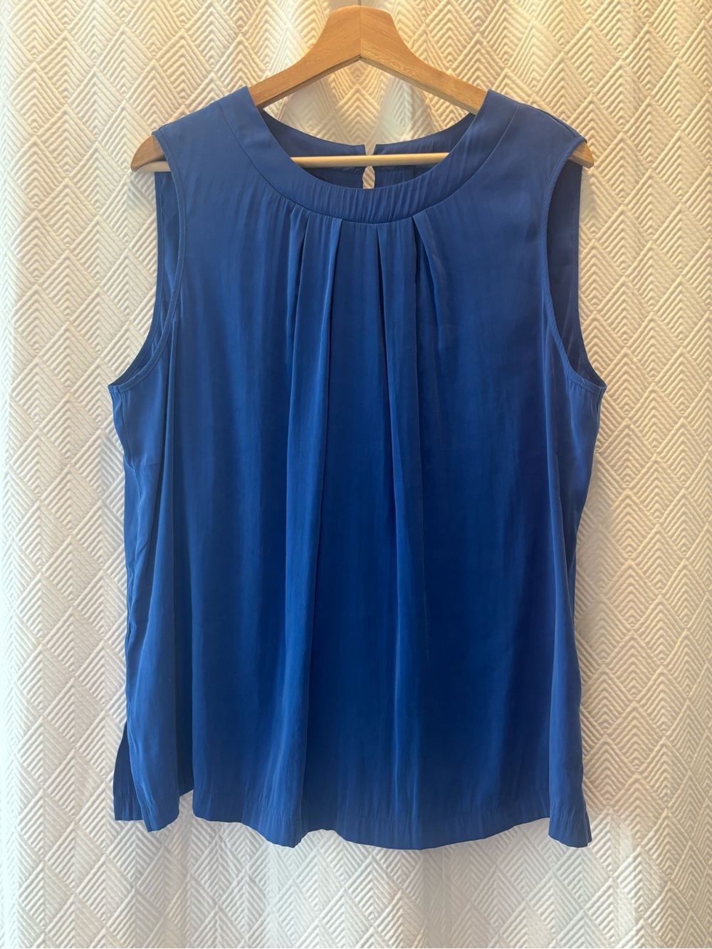 BROWNSTONE STUDIO Cobalt Blue Pleated Shell Top 1X Sleeveless Blouse